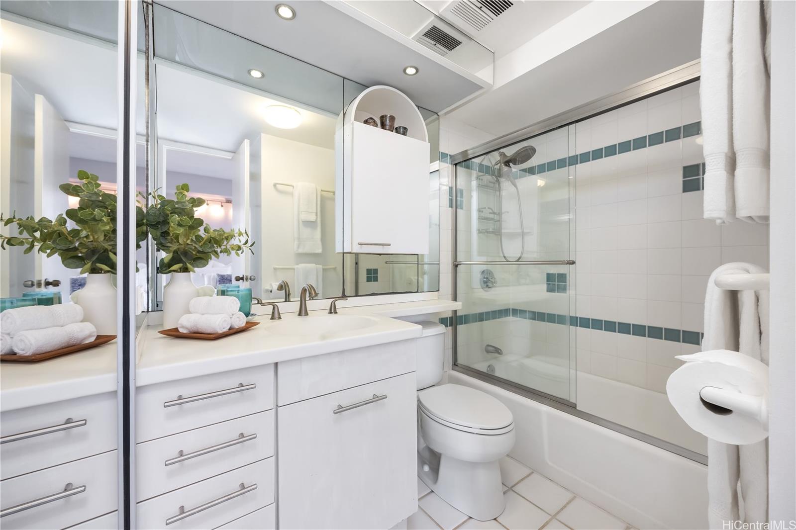 225 Queen Street, Unit 12G Honolulu, HI 96813 - Photo 16 of 25