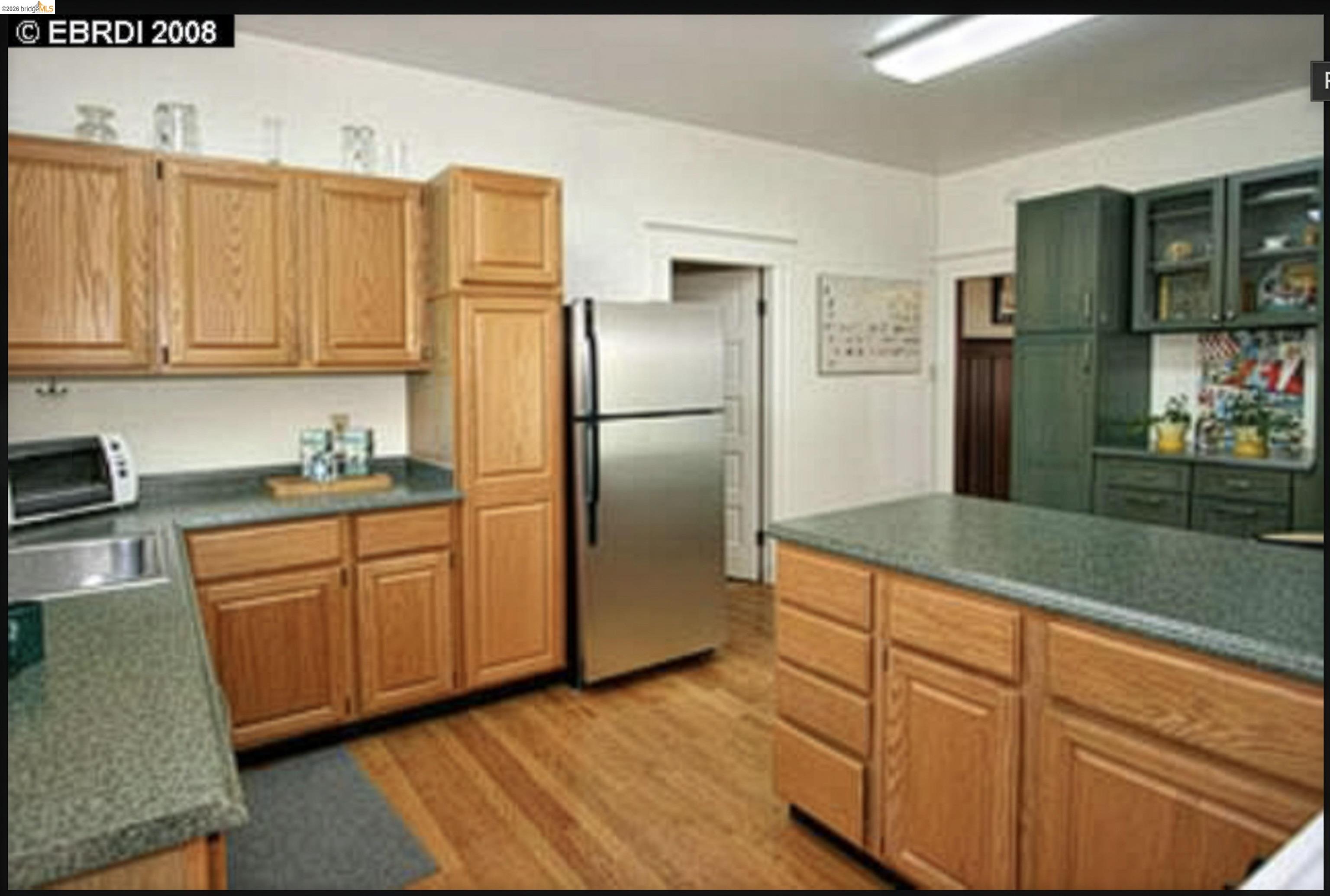1931 Stuart Street Berkeley, CA 94703 - Photo 6 of 15