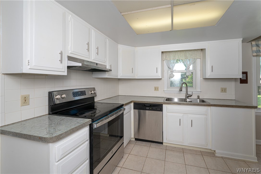 1042 Maple Road Amherst, NY 14221 - Photo 2 of 38