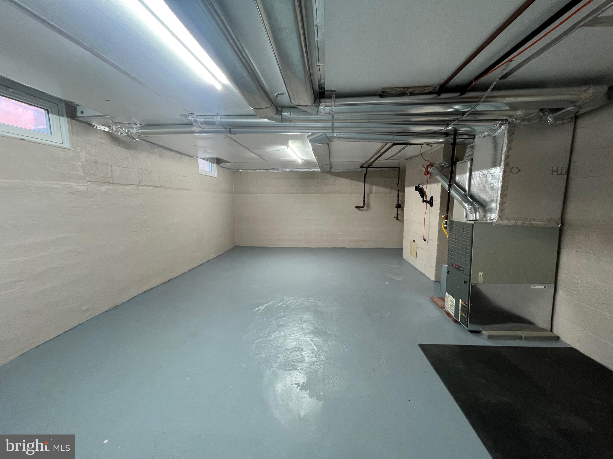 240 Harding Court York, PA 17403 - Photo 25 of 31 a view of a room with water heater