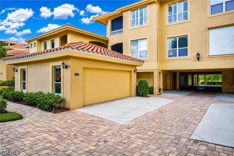 $999,900 | 1855 Les Chateaux Boulevard, Unit 5201, Naples, FL 34109