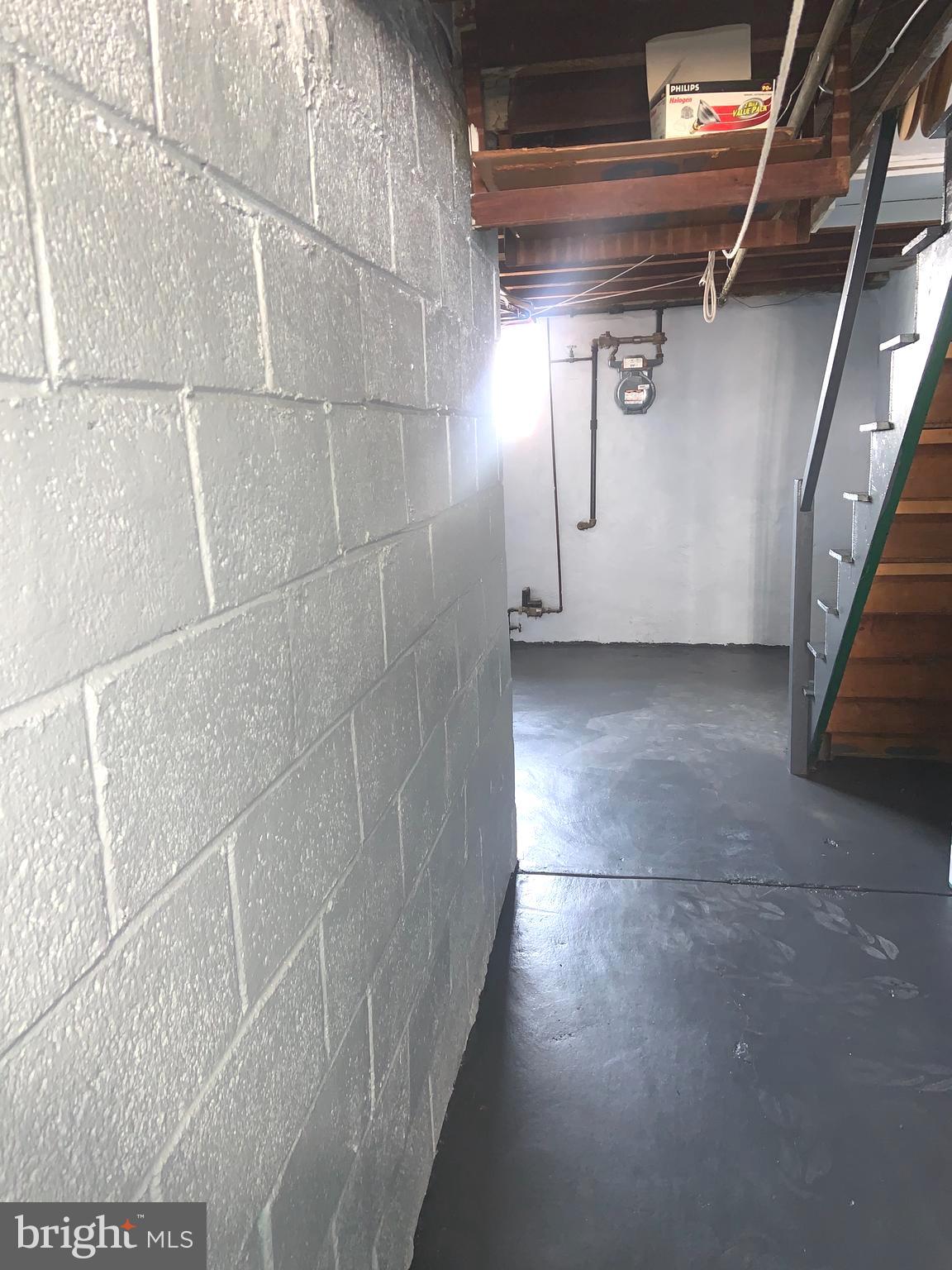 4613 Hartel Avenue Philadelphia, PA 19136 - Photo 15 of 17 a view of a utility room