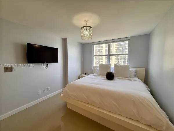 $3,900 | 770 Claughton Island Drive, Unit 1003, Miami, FL 33131