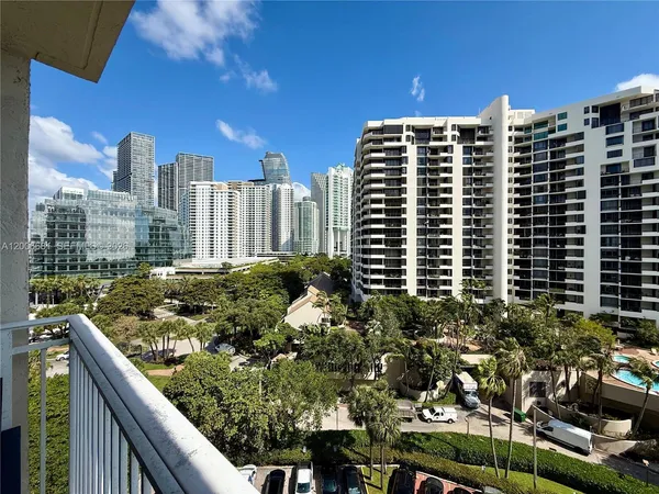 $3,900 | 770 Claughton Island Drive, Unit 1003, Miami, FL 33131