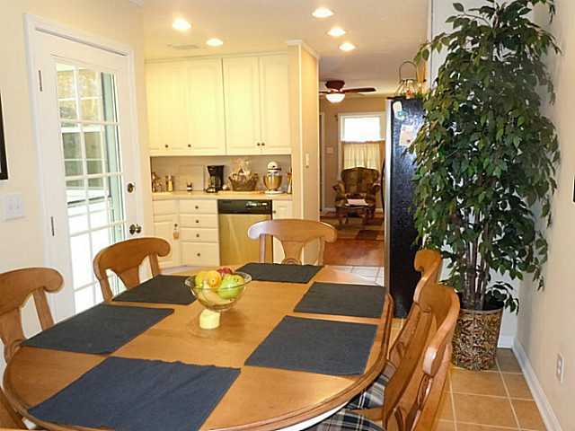 563 Chase Road Columbus, OH 43214 - Photo 10 of 16 Gallery Image 10