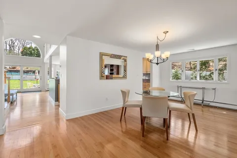 $1,549,900 | 7 Michelle Drive, Burlington, MA 01803