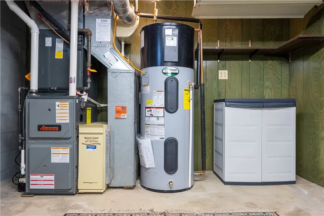 $449,900 | 27 Aprille Lane, Rush, NY 14543