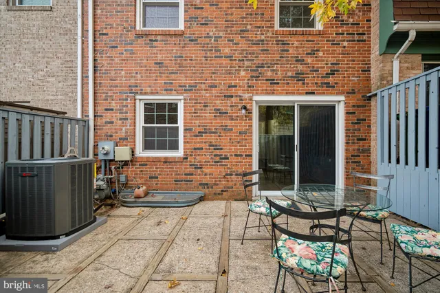 $374,900 | 5822 Humblebee Road, Columbia, MD 21045