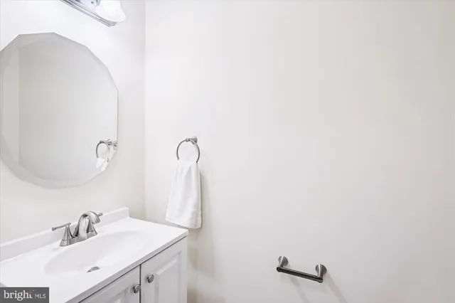 $374,900 | 5822 Humblebee Road, Columbia, MD 21045