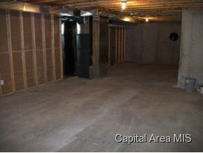 3412 Mackinaw Springfield, IL 62711 - Photo 7 of 8