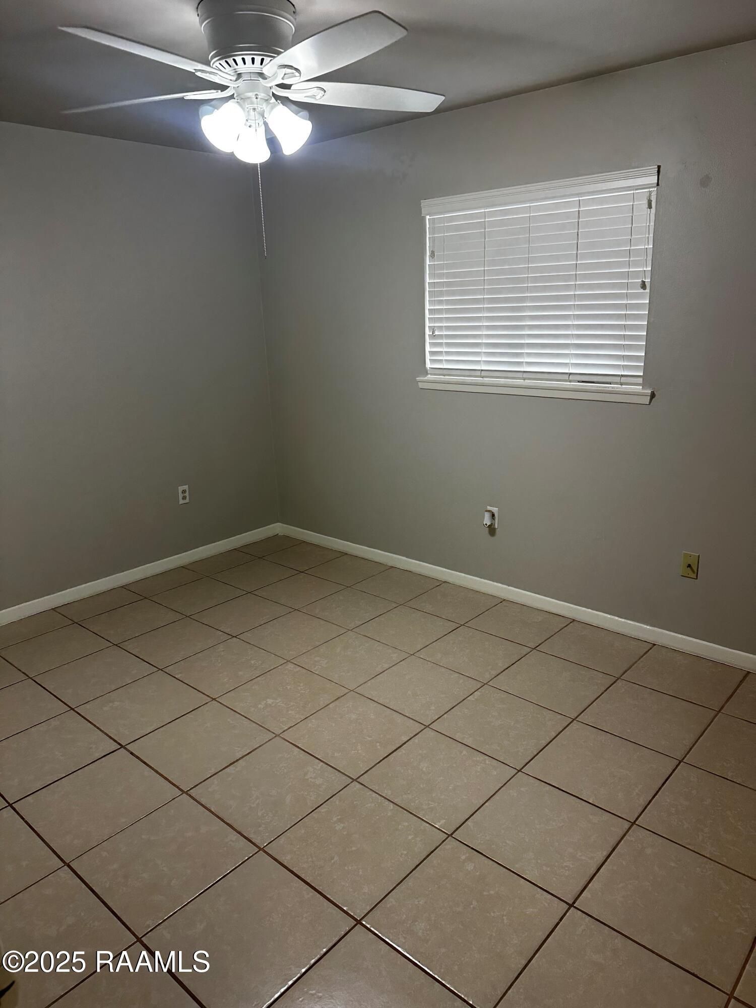 201 South College Road, Unit 115 Lafayette, LA 70503 - Photo 8 of 14 115 Bedroom 2