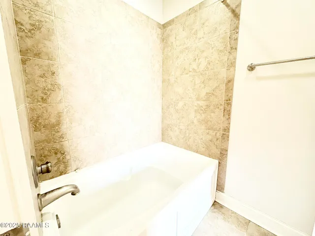 $1,850 | 23 Courtyard Circle, Lafayette, LA 70508