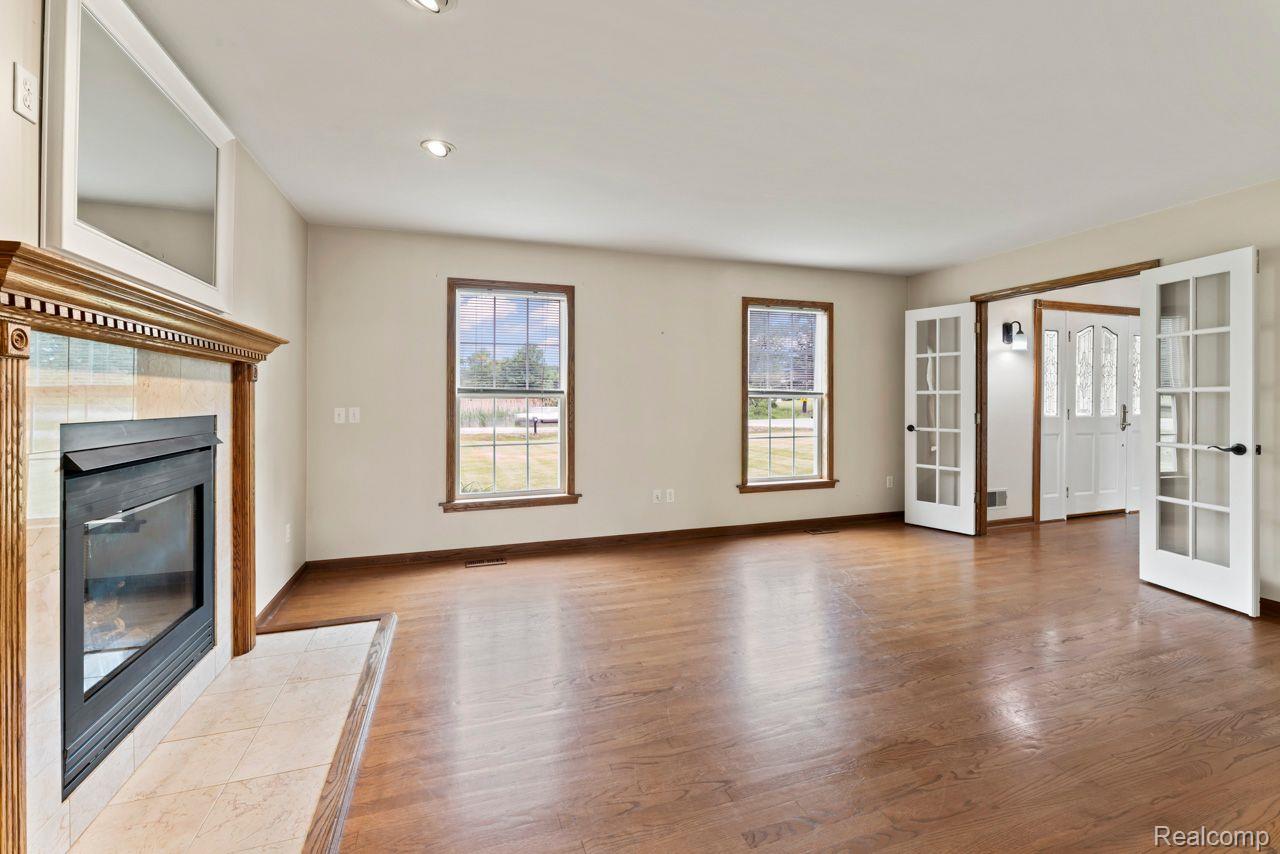 1007 North Gale Road Davison, MI 48423 - Photo 13 of 35 Gallery Image 13
