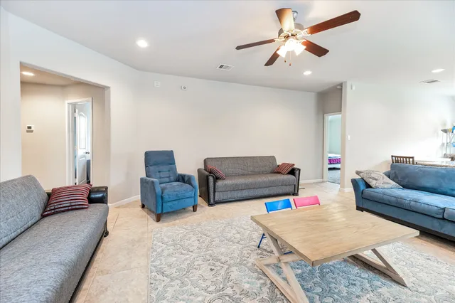 $2,000 | 1625 City Nights Way, Houston, TX 77047