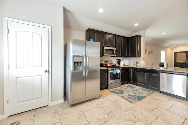 $2,000 | 1625 City Nights Way, Houston, TX 77047