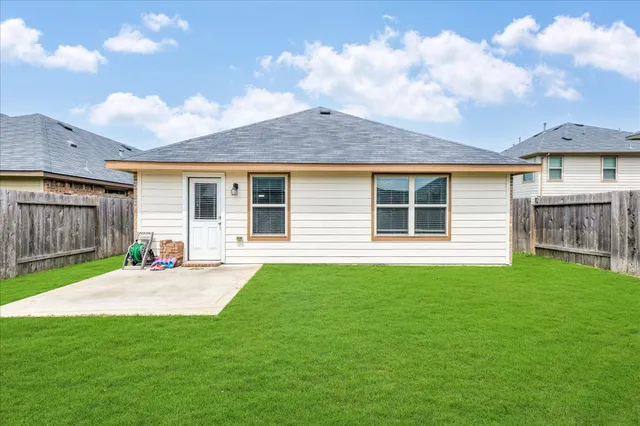 $2,000 | 1625 City Nights Way, Houston, TX 77047