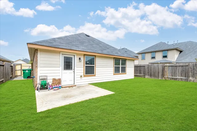 $2,000 | 1625 City Nights Way, Houston, TX 77047