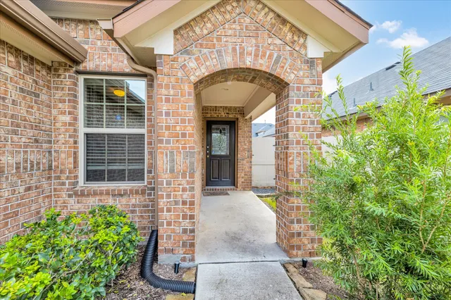 $2,000 | 1625 City Nights Way, Houston, TX 77047