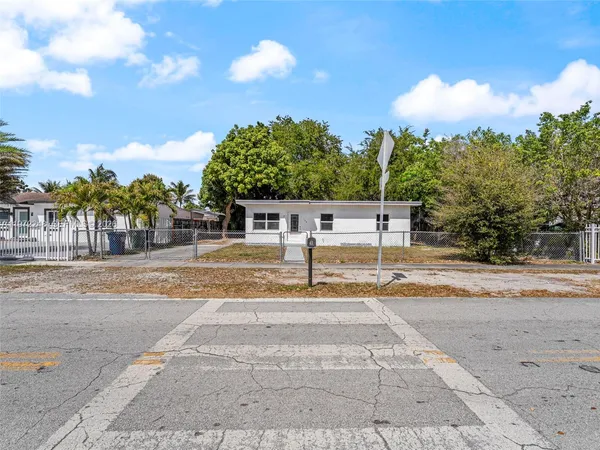 $519,900 | 120 Seaman Avenue, Opa-Locka, FL 33054