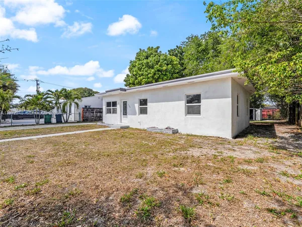 $519,900 | 120 Seaman Avenue, Opa-Locka, FL 33054