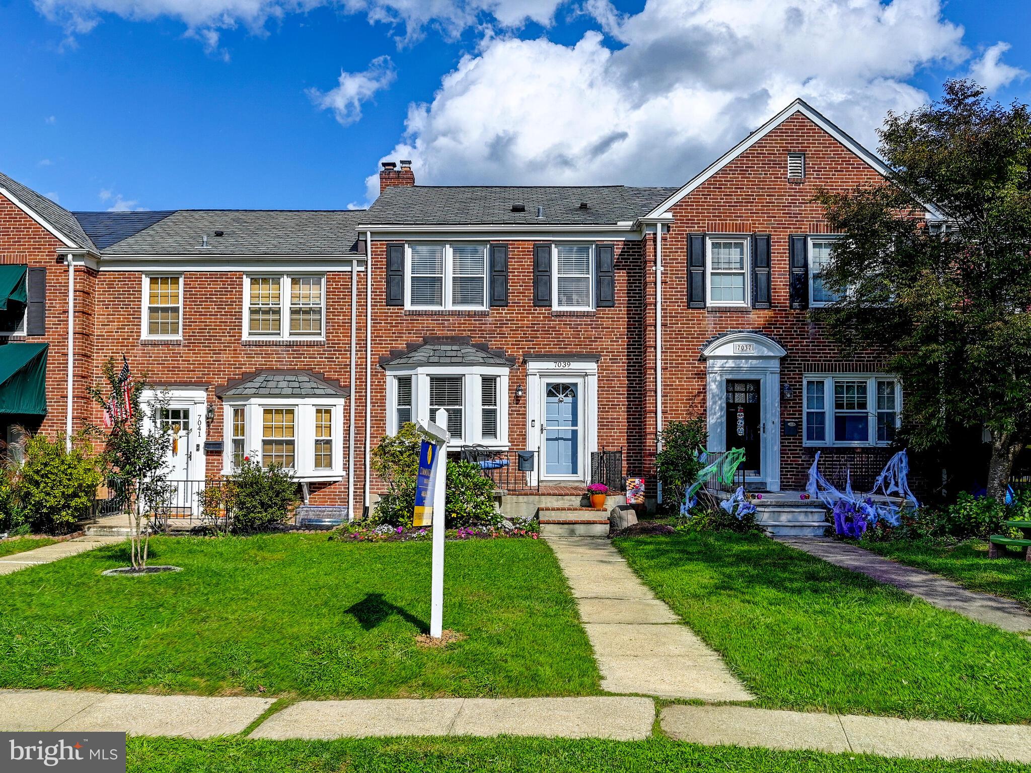 7039 Heathfield Road Baltimore, MD 21212 - Photo 1 of 33