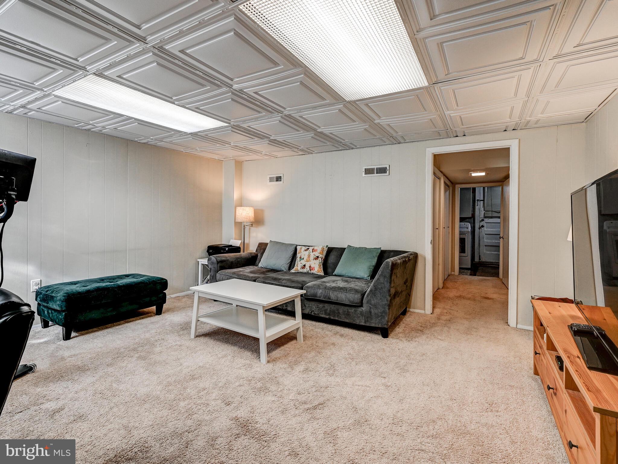 7039 Heathfield Road Baltimore, MD 21212 - Photo 27 of 33