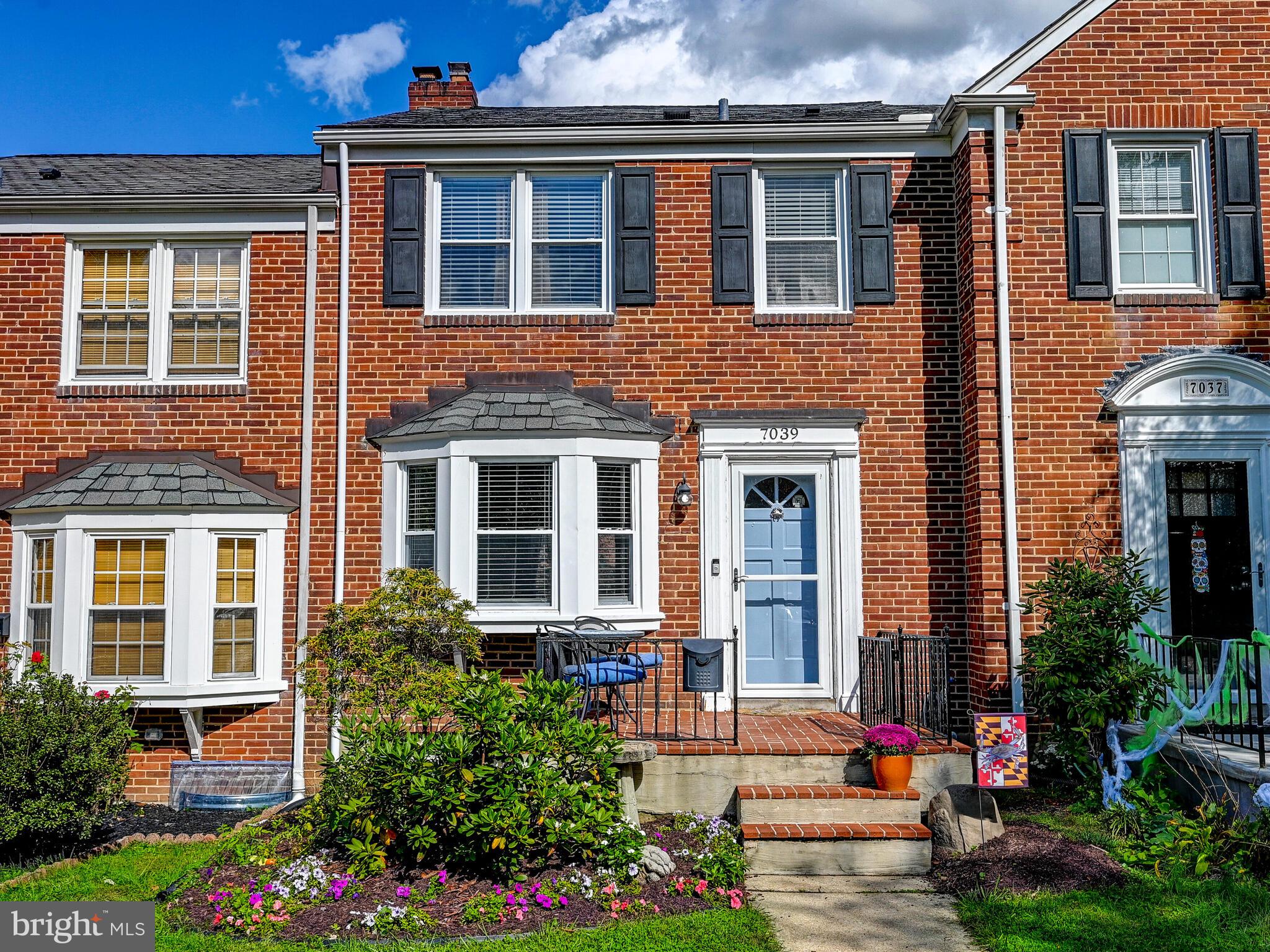 7039 Heathfield Road Baltimore, MD 21212 - Photo 3 of 33