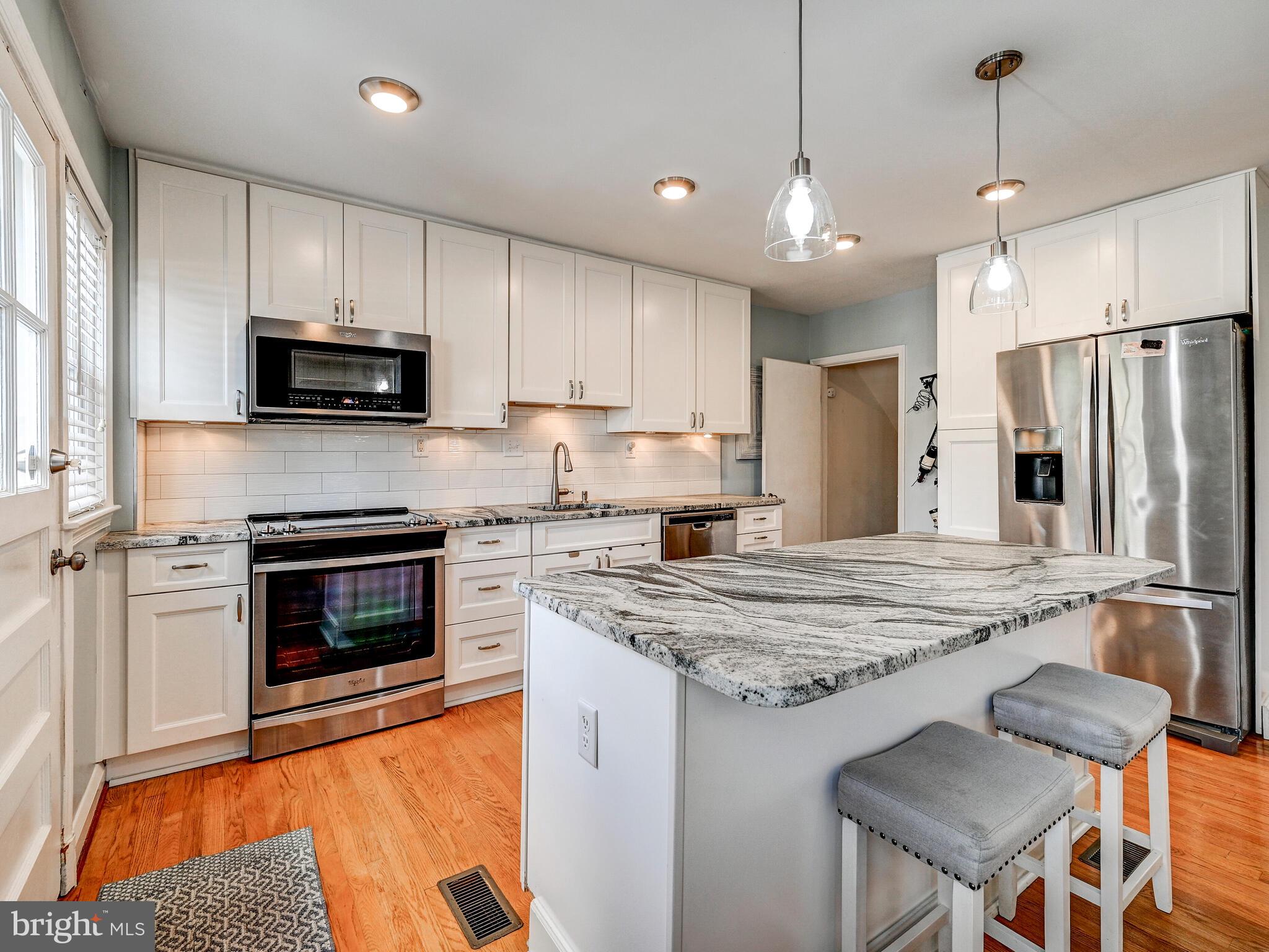 7039 Heathfield Road Baltimore, MD 21212 - Photo 10 of 33