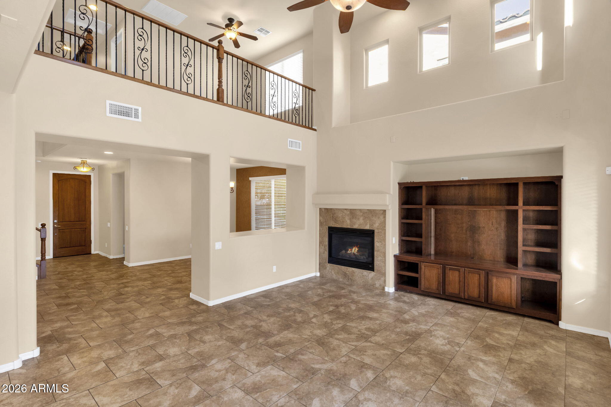 3927 East Waller Lane Phoenix, AZ 85050 - Photo 23 of 63 Great Room/Loft