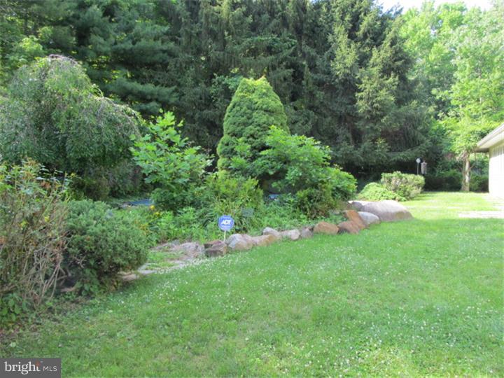 270 State Road Princeton, NJ 08540 - Photo 22 of 24 Back Yard