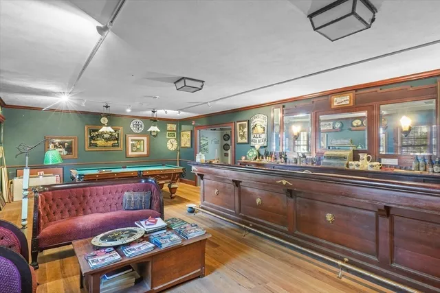 $2,399,000 | 21 Sturbridge Road, Brimfield, MA 01010