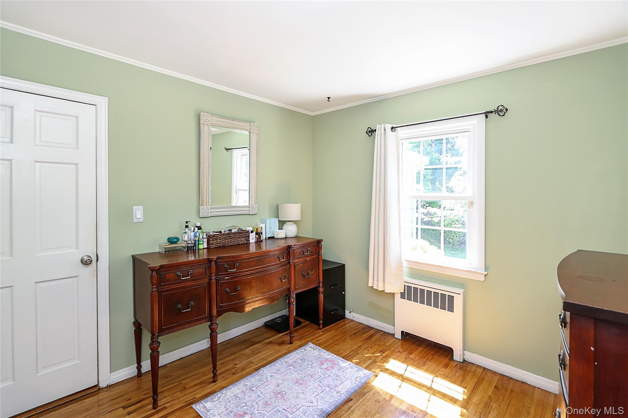 15 Hemlock Street Merrick, NY 11566 - Photo 22 of 47