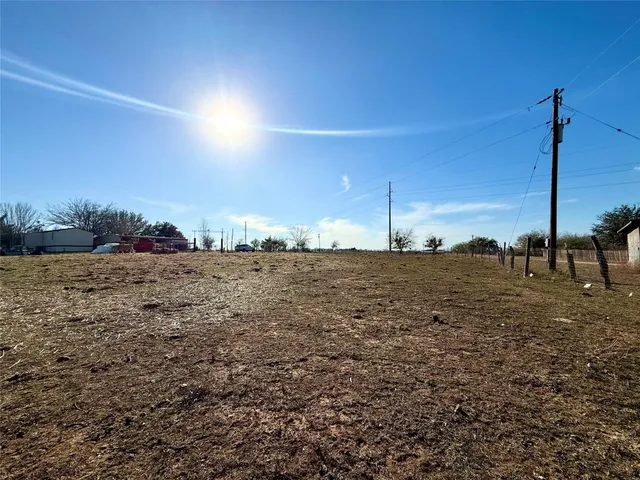 $650,000 | 685 Fox Lane, Lockhart, TX 78644