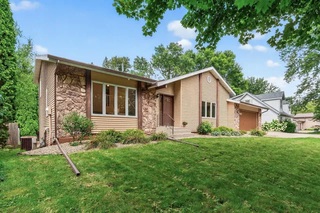 $375,000 | 1707 Jackson Court, Northfield, MN 55057