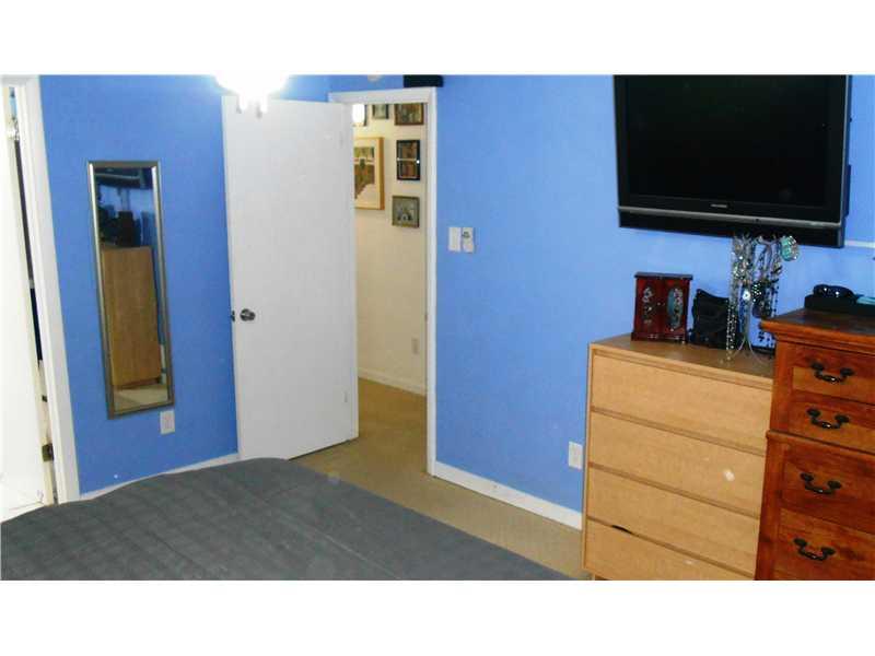 3885 Edge Road Brentwood, PA 15227 - Photo 16 of 24 Master Bedroom.