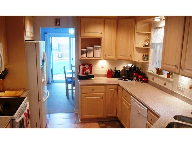 3885 Edge Road Brentwood, PA 15227 - Photo 9 of 24 Kitchen. This is the heart of the house! Great "flow" between rooms.
