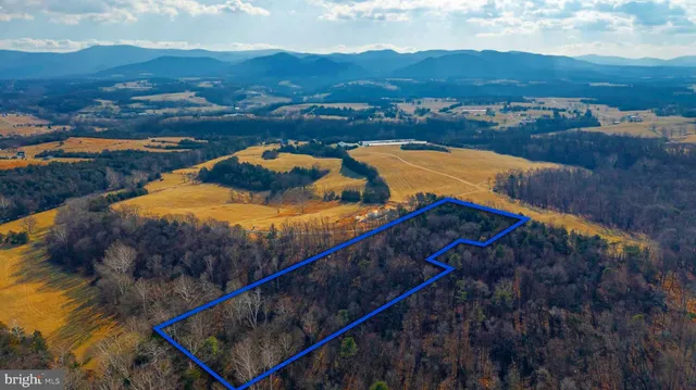 $179,900 | 8 Promise Lane, Stanley, VA 22851