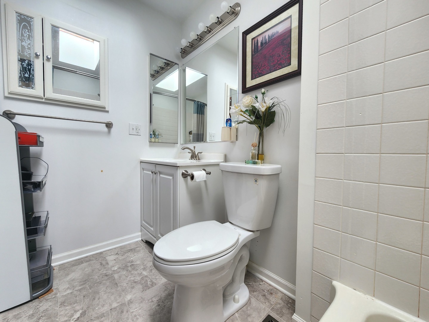 72 Wilton Lane Mundelein, IL 60060 - Photo 33 of 40 a bathroom with a toilet and a sink