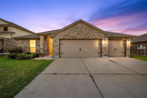 $325,000 | 2820 Samson Drive, Lorena, TX 76655