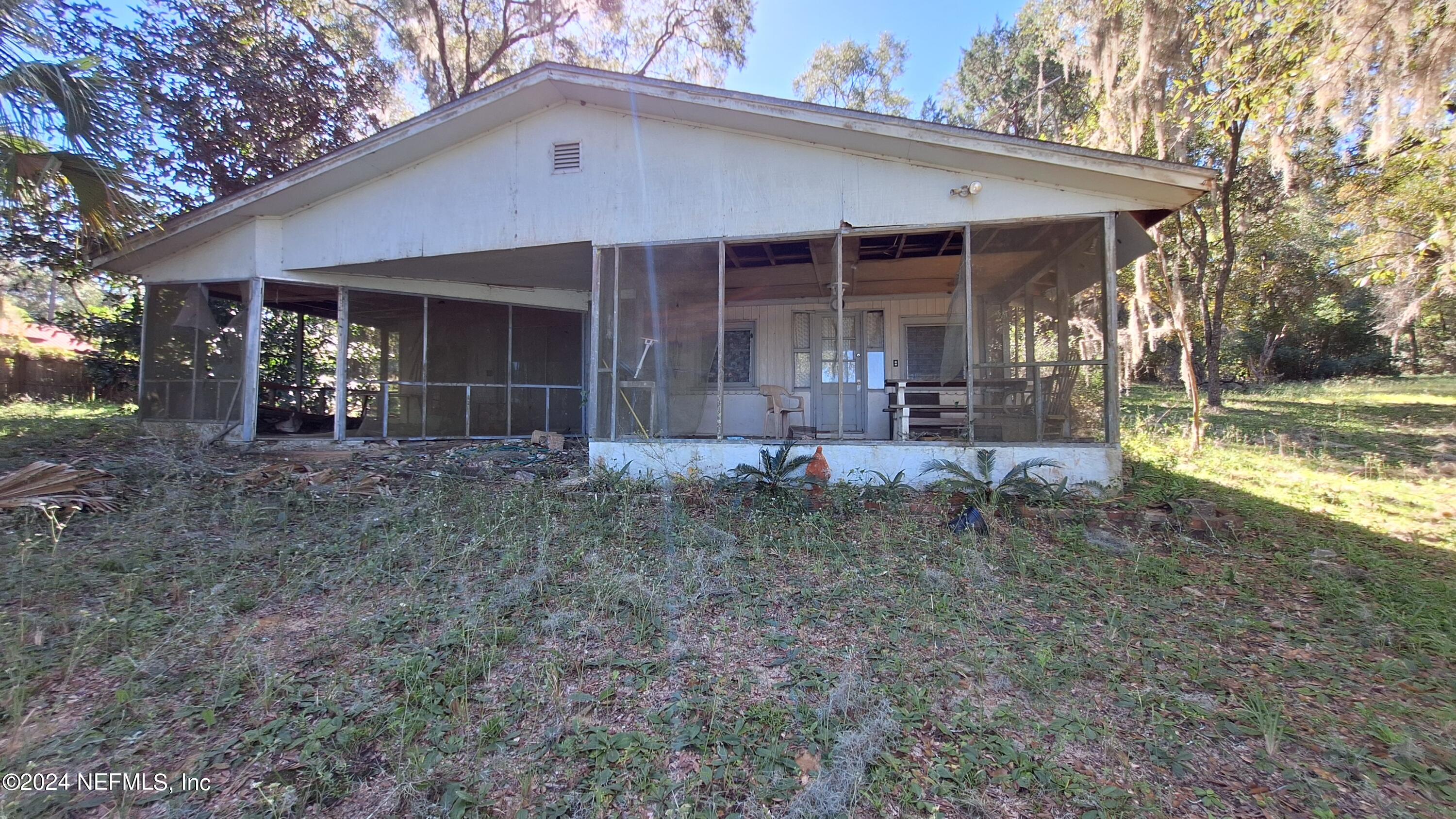 300 Macgill Street Interlachen, FL 32148 - Photo 13 of 15 20241013_113414