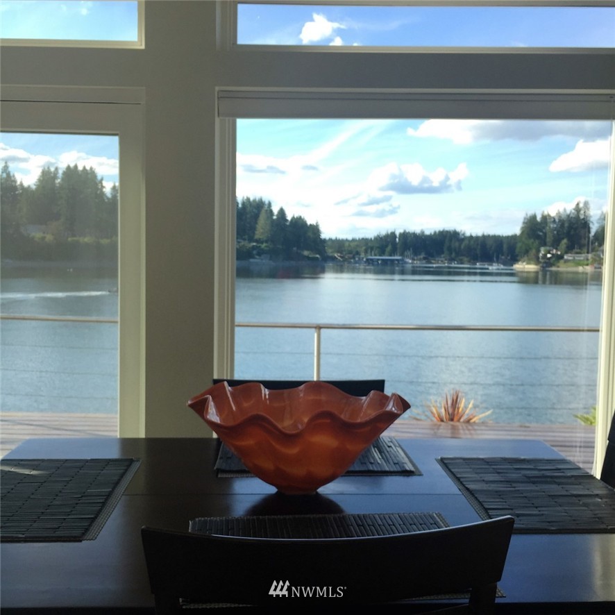 261 Stretch Island Road North Grapeview, WA 98546 - Photo 2 of 24 Gallery Image 2