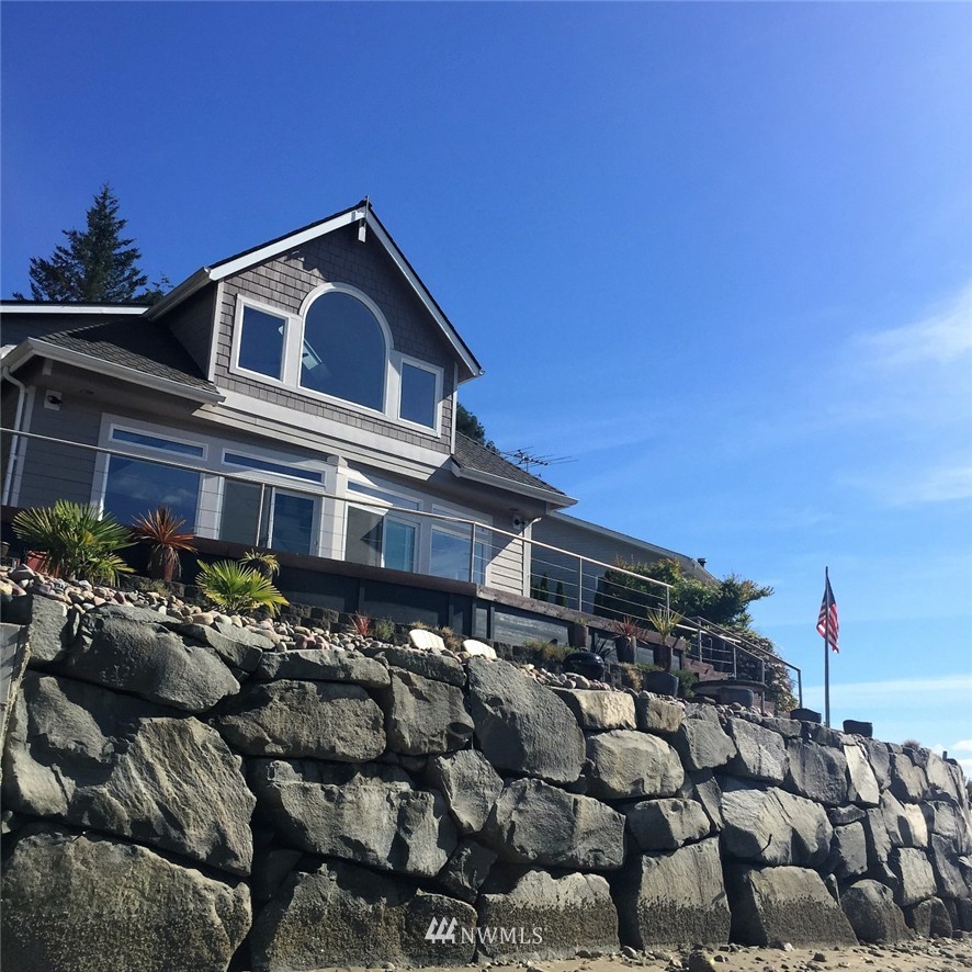 261 Stretch Island Road North Grapeview, WA 98546 - Photo 4 of 24 Gallery Image 4
