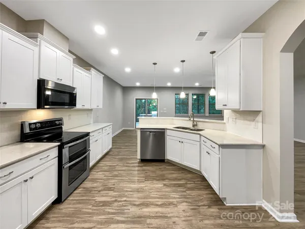 $680,000 | 2009 Trindle Vine Lane, Waxhaw, NC 28173