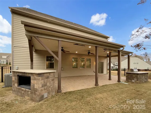 $695,000 | 2009 Trindle Vine Lane, Waxhaw, NC 28173