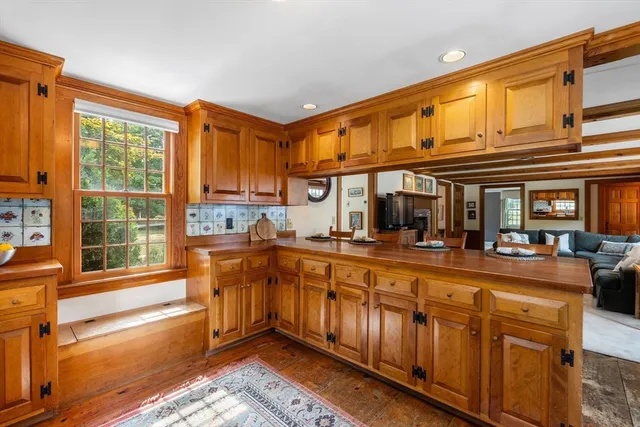 $1,199,000 | 84 Hopestill Brown Road, Sudbury, MA 01776