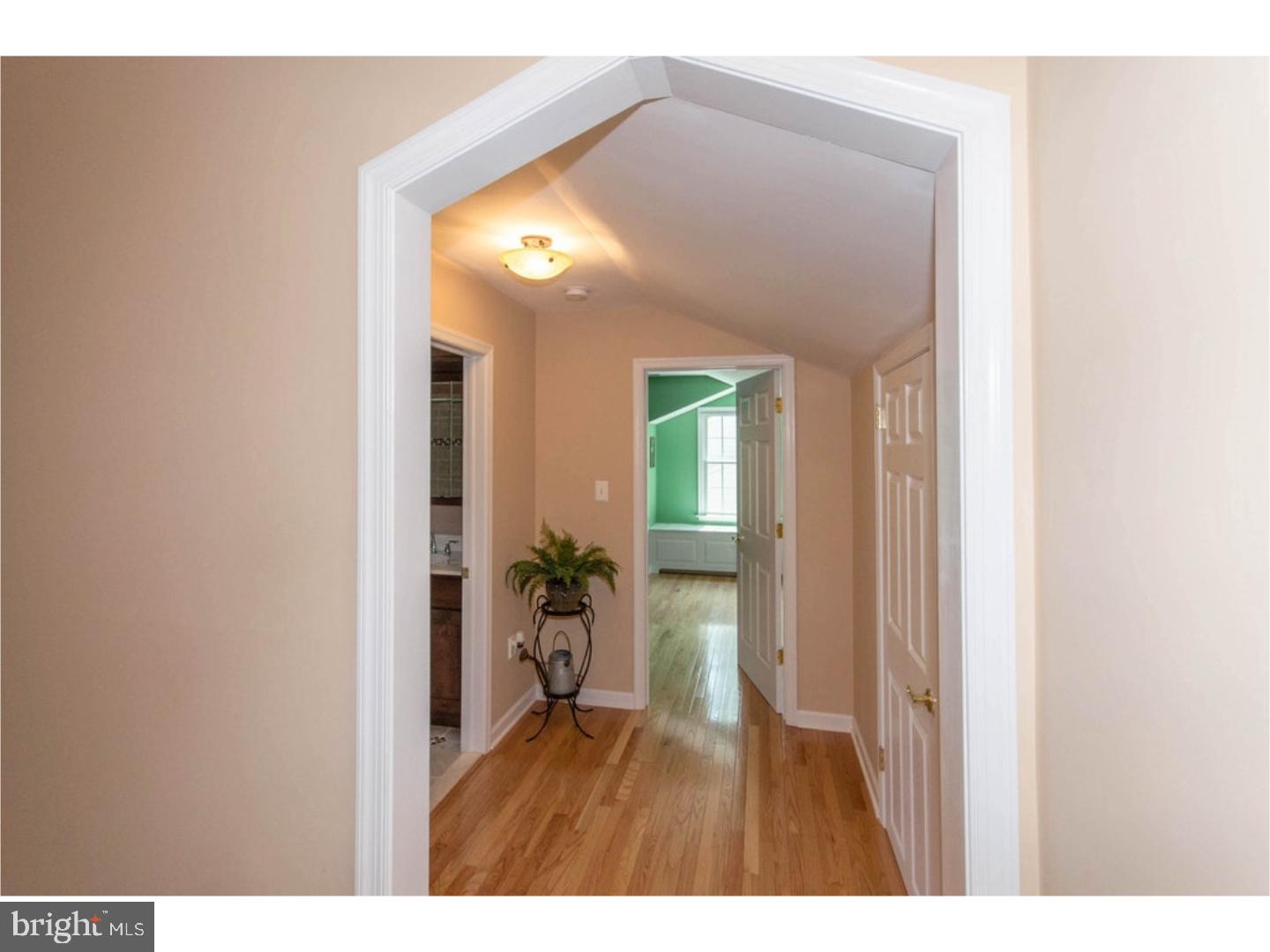 4848 Kings Road Doylestown, PA 18902 - Photo 11 of 25 Hallway