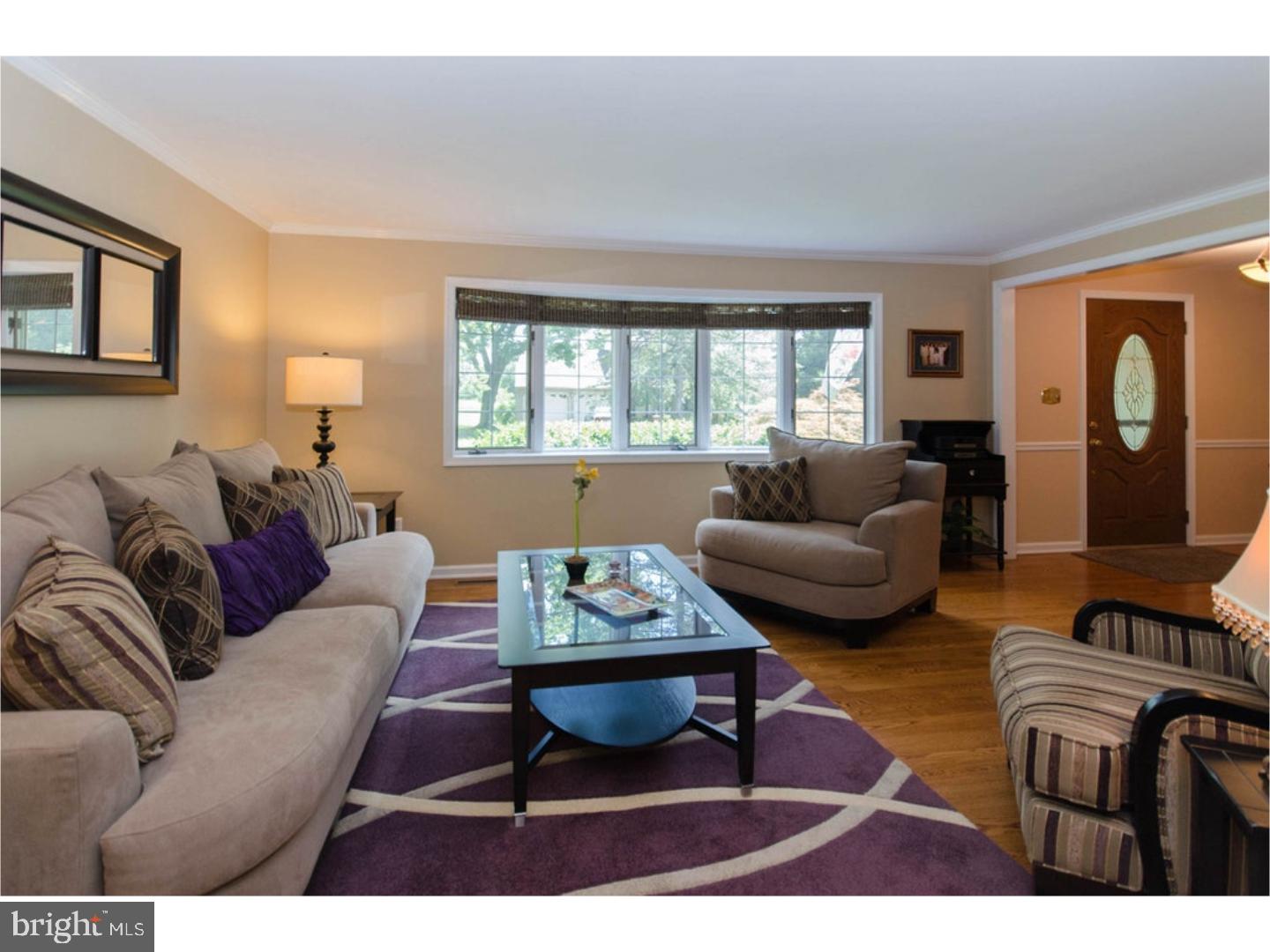 4848 Kings Road Doylestown, PA 18902 - Photo 5 of 25 Living Room