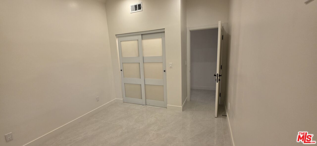 18745 Lull Street Reseda, CA 91335 - Photo 10 of 19