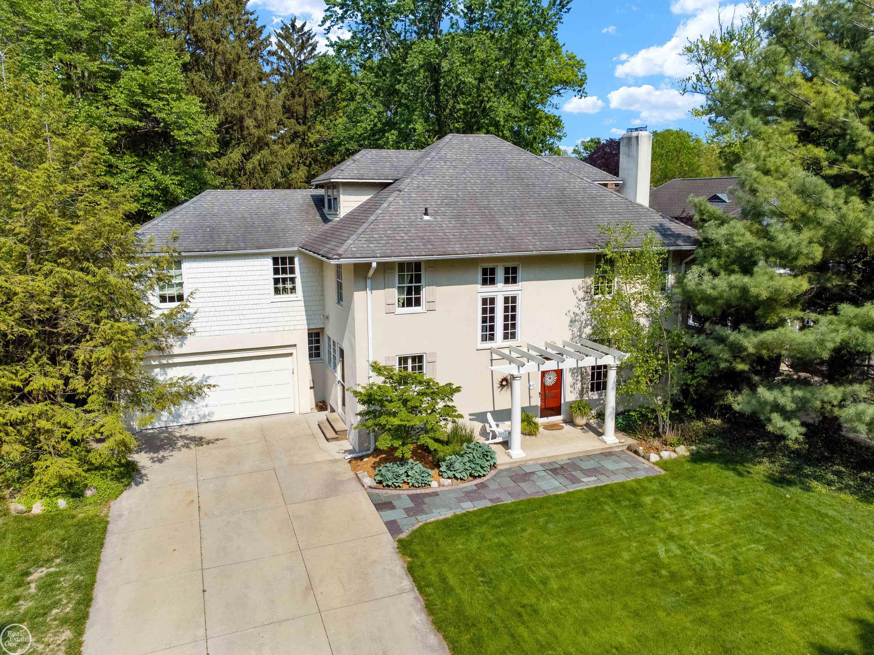 492 Rivard Boulevard Grosse Pointe, MI 48230 - Photo 71 of 81 50110851-70.JPG