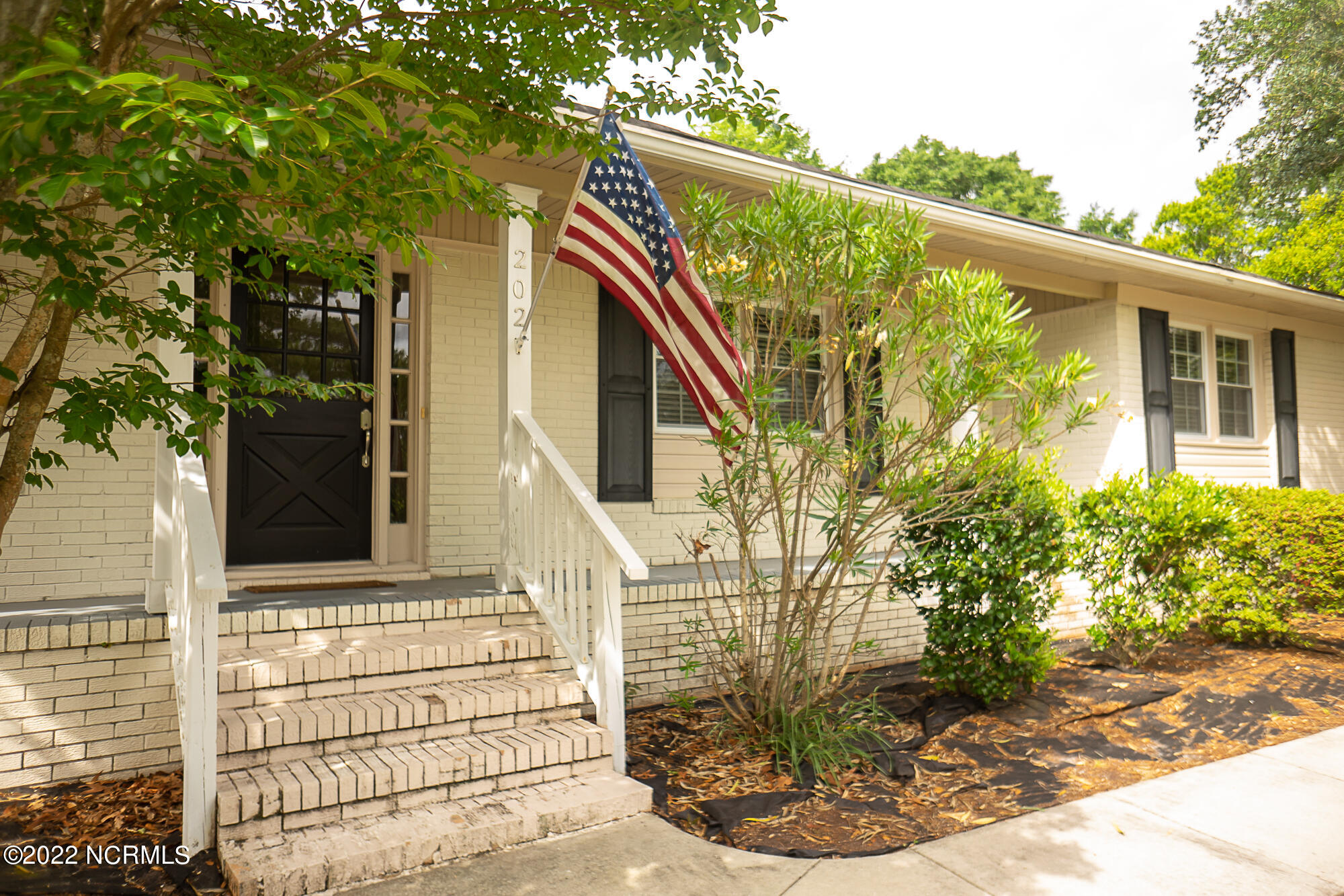 202 2 Chopt Road Wilmington, NC 28405 - Photo 9 of 30 DSC02083